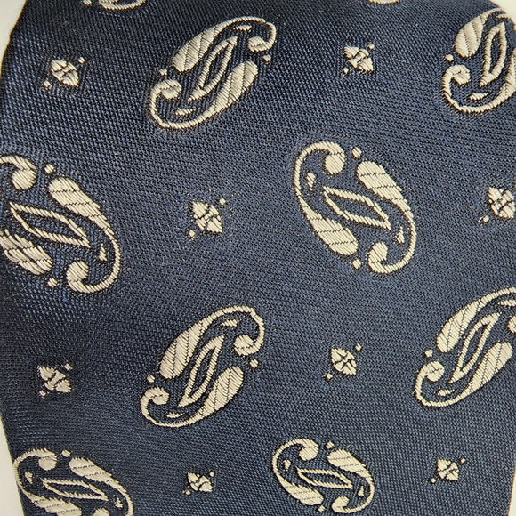 CHRISTIAN DIOR  Blue Silk Tie. - Picture 6 of 7